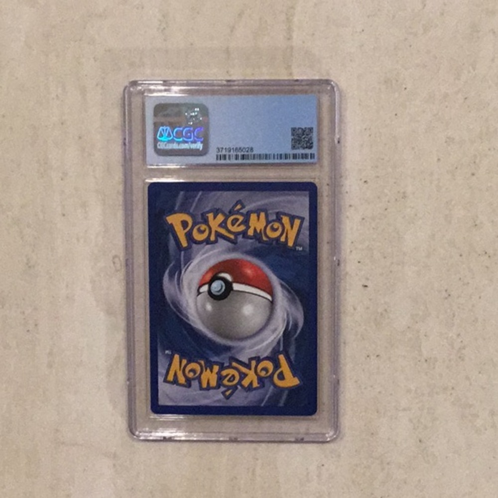 Pikachu Pokémon 4th Print 2000 58/102 CGC 9 Mint - Picture 5 of 10